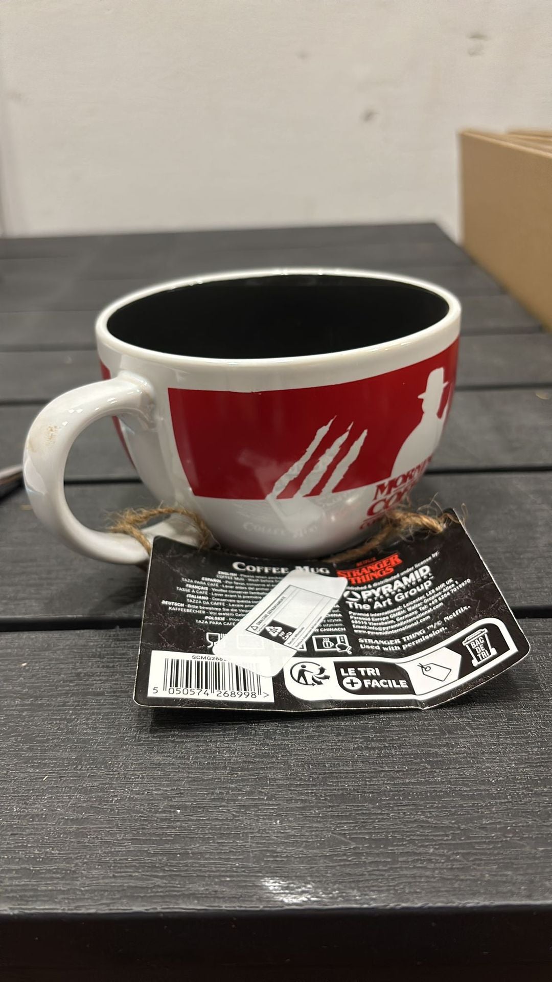 Tazza Stranger Things Mornings Are For Coffee And Contemplation - Scmg26899 Tazza Stranger Things Mornings Are For Coffee And Contemplation - Scmg26899